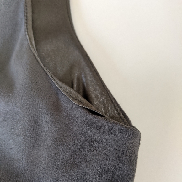 OLIVACEOUS - Picture 6 of 6